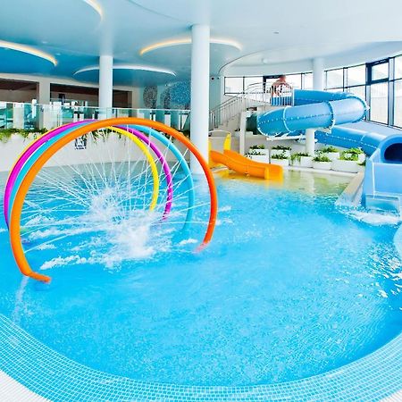 Aqua Resort Apartments-Aqua Park No Limit, Parking كولوبرزيغ المظهر الخارجي الصورة