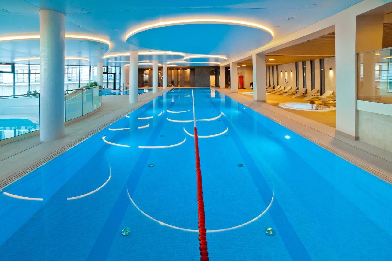 Aqua Resort Apartments-Aqua Park No Limit, Parking كولوبرزيغ المظهر الخارجي الصورة