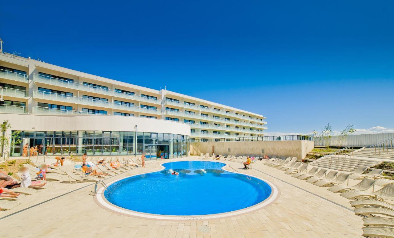 Aqua Resort Apartments-Aqua Park No Limit, Parking كولوبرزيغ المظهر الخارجي الصورة